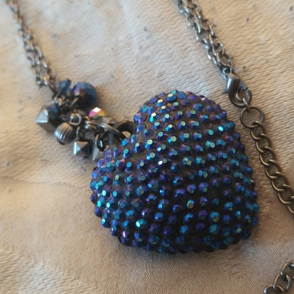 Necklace - Picture 2 of 3